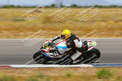 media/Apr-30-2023-CRA (Sun) [[020fcf5d43]]/Race 3-1000 Amateur Supersport/